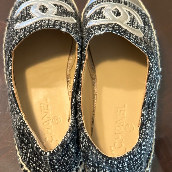 Chanel Tweed Espadrilles - Picture 3 of 5